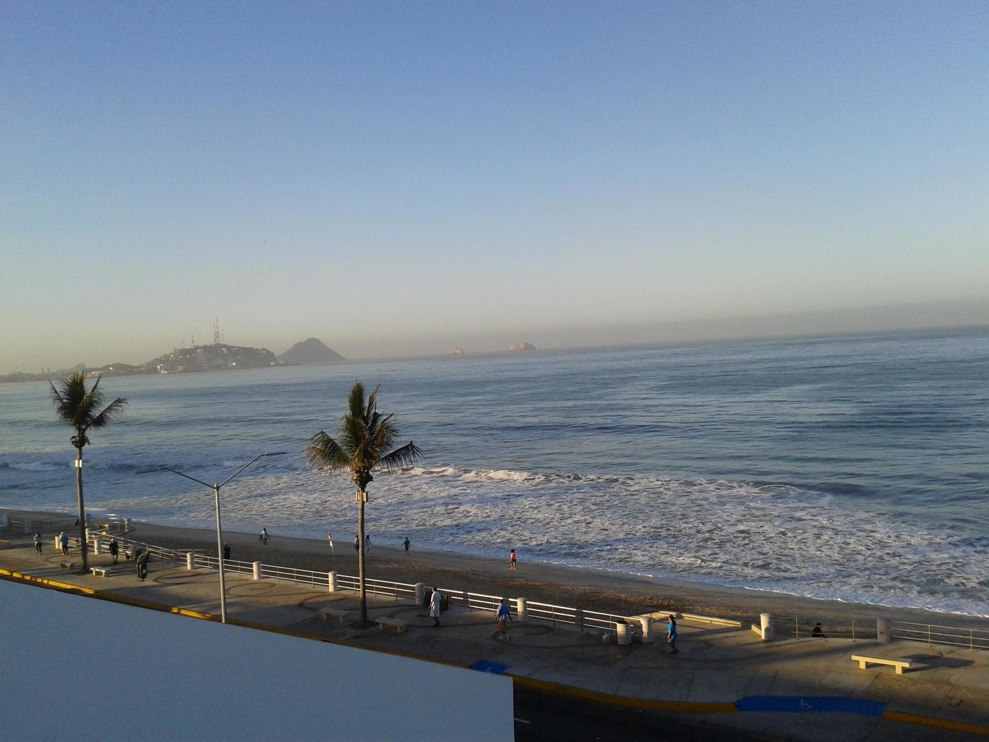 Coral Island Beach View Hotel Mazatlán Exterior foto